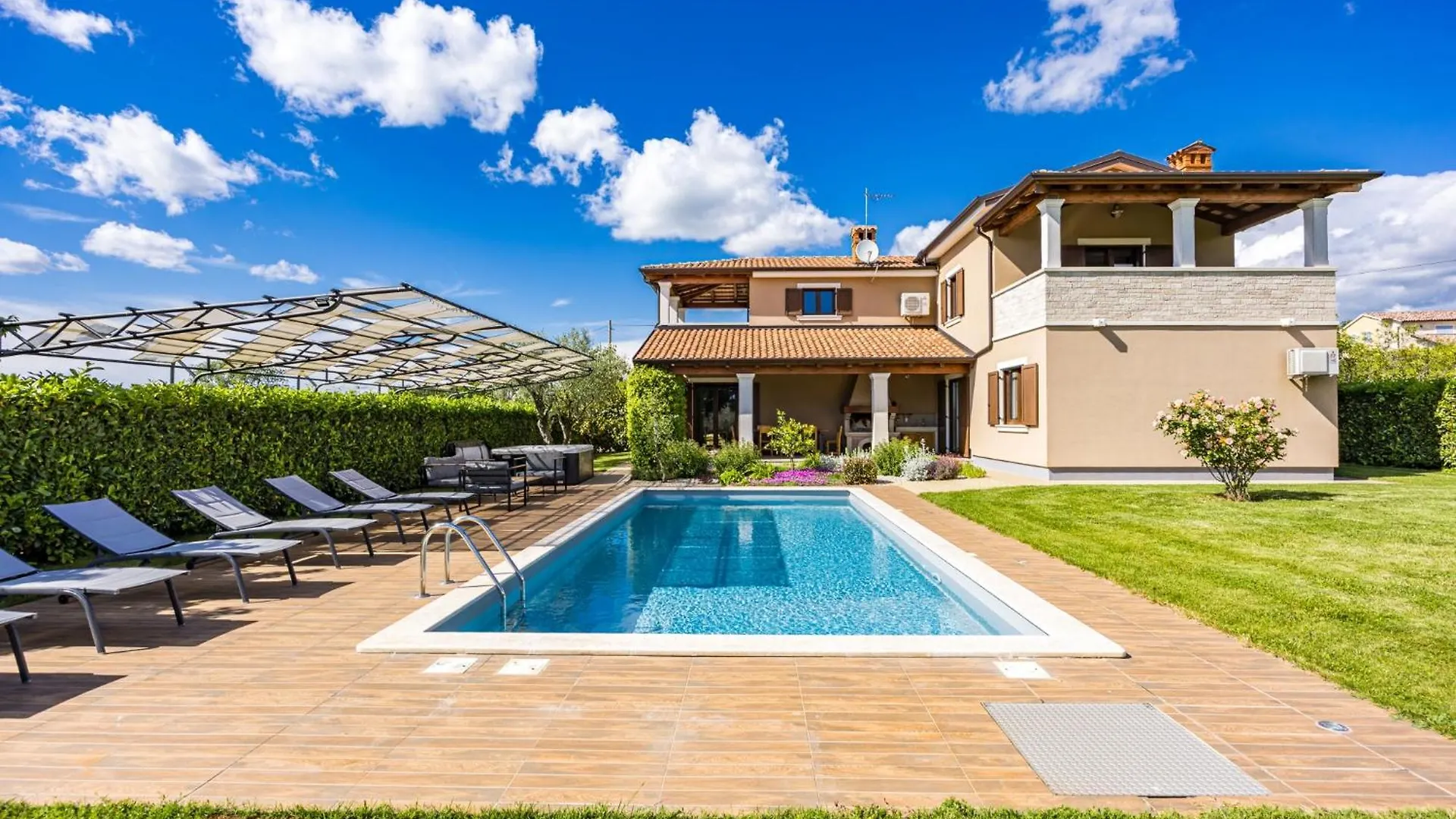 Villa Roza Basici