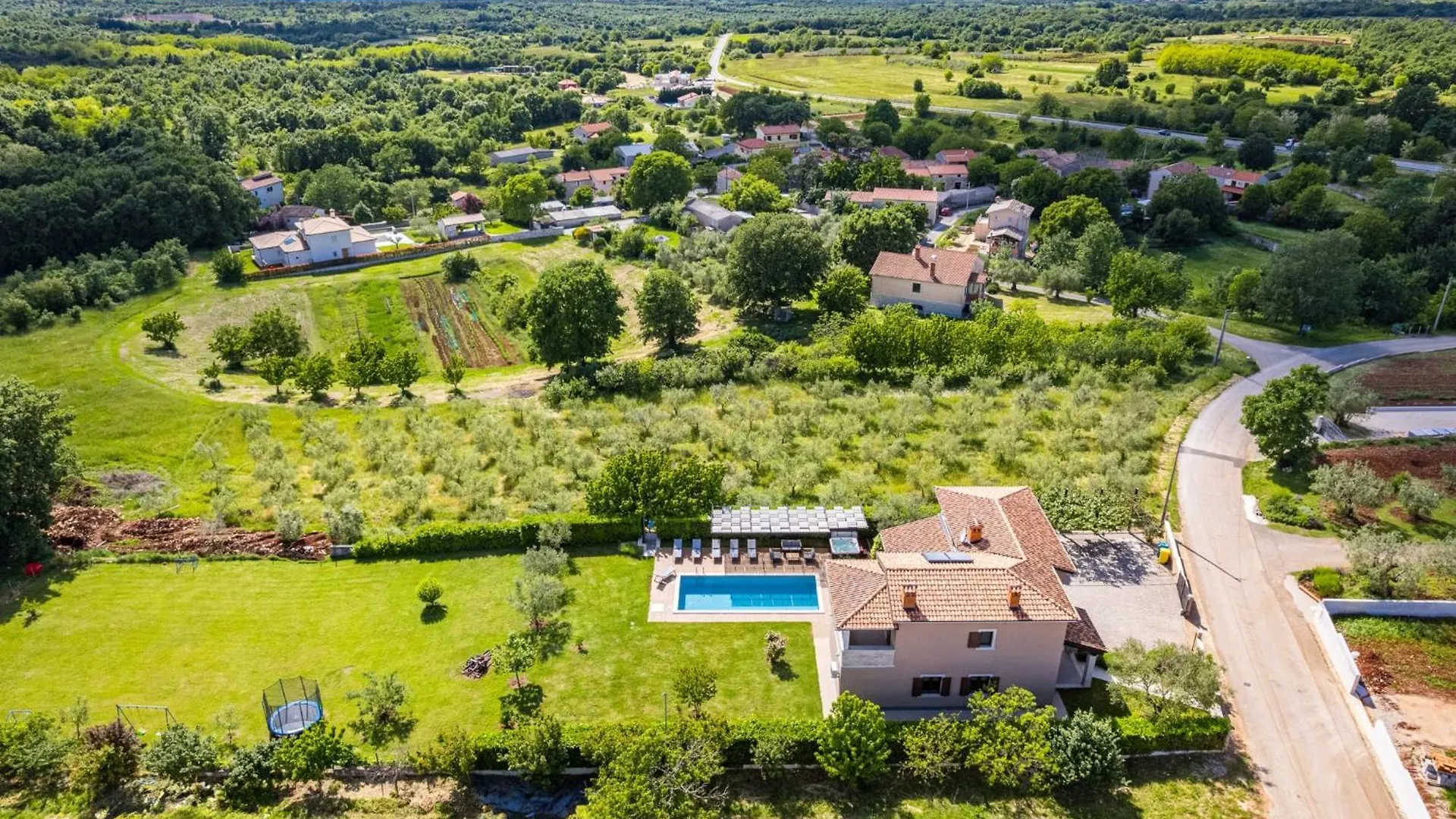 Villa Roza Basici